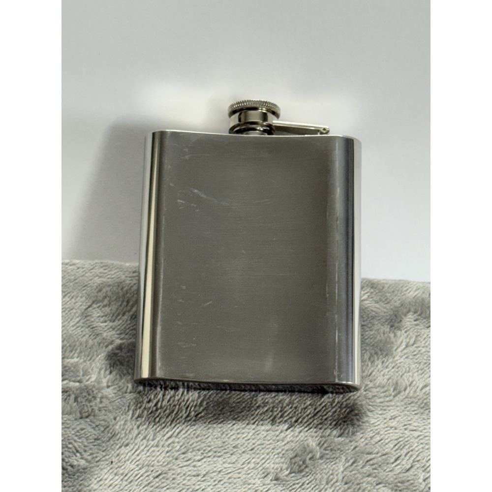 Makers Mark Flask Stainless Steel 8oz Flip Top Lid Pre-Owned - Picture 3 of 4
